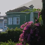 Authentic Andalusian Boho - Pool - Garden-bbq- 7 Guests * Benalmádena