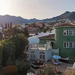 Authentic Andalusian Boho - Pool - Garden-bbq- 7 Guests ベナルマデナ