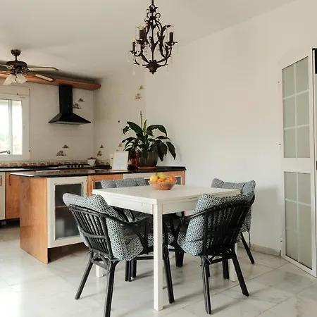 Authentic Andalusian Boho - Pool - Garden-bbq- 7 Guests 빌라