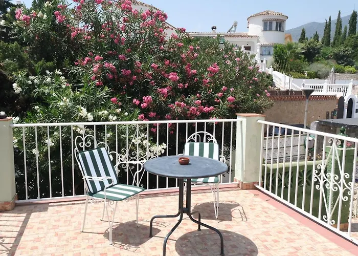 Authentic Andalusian Boho - Pool - Garden-bbq- 7 Guests