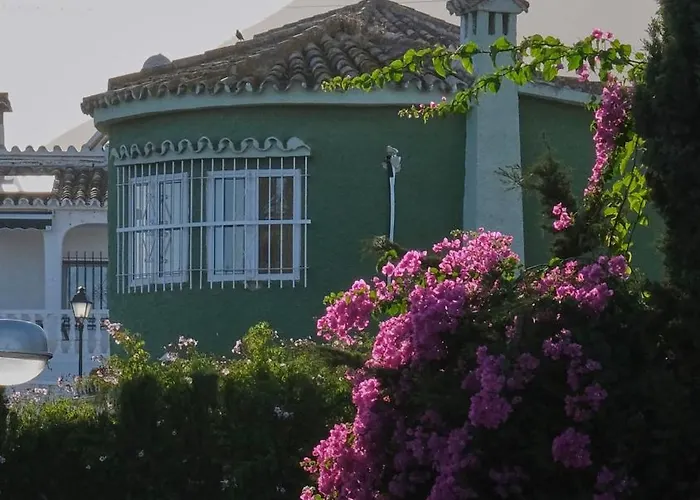 Authentic Andalusian Boho - Pool - Garden-bbq- 7 Guests * Benalmádena